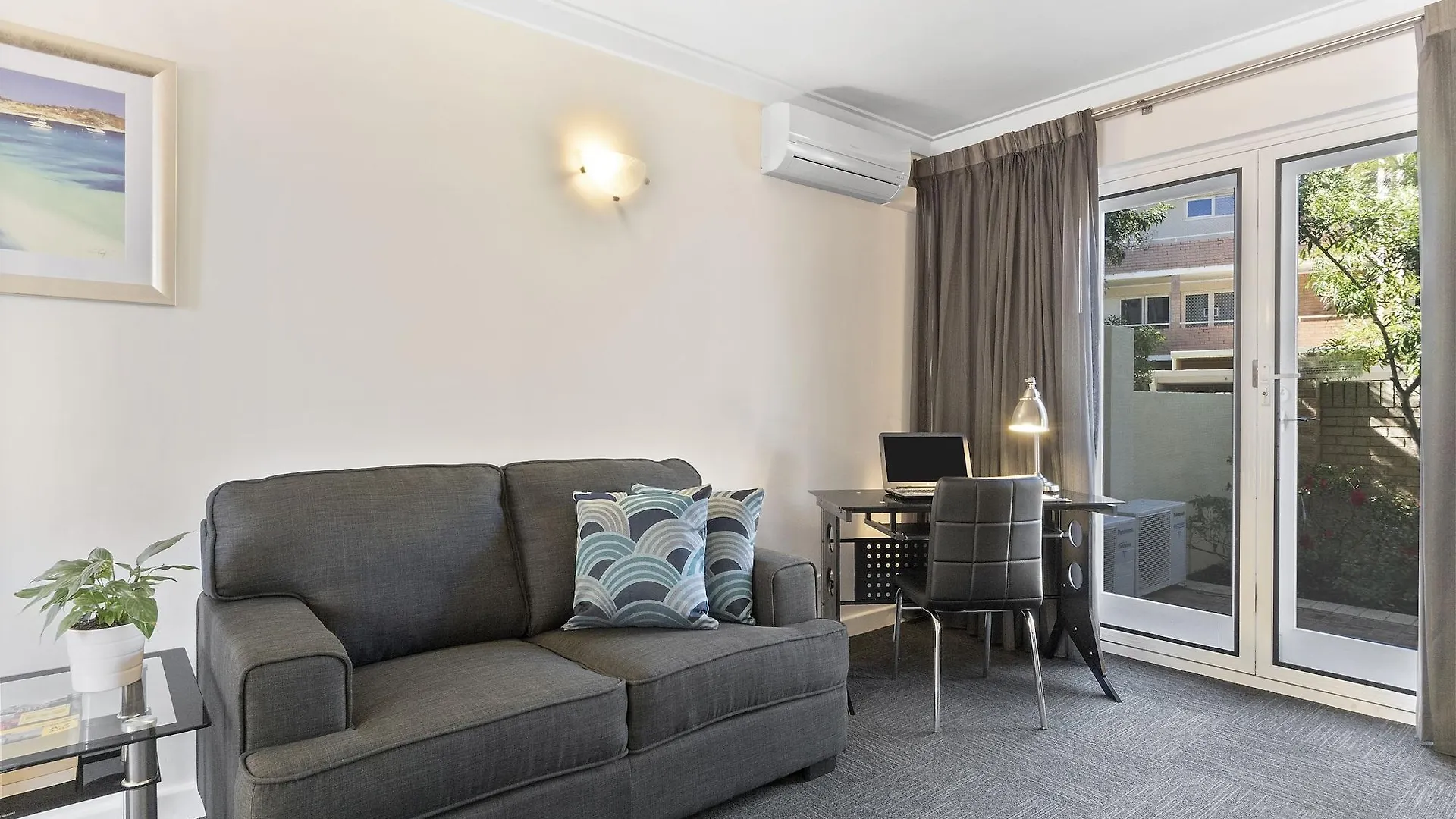 **** Appart hôtel The Peninsula Riverside Serviced Apartments Perth Australie