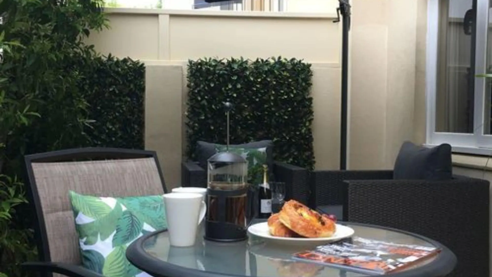 Aparthotel The Peninsula Riverside Serviced Apartments Perth