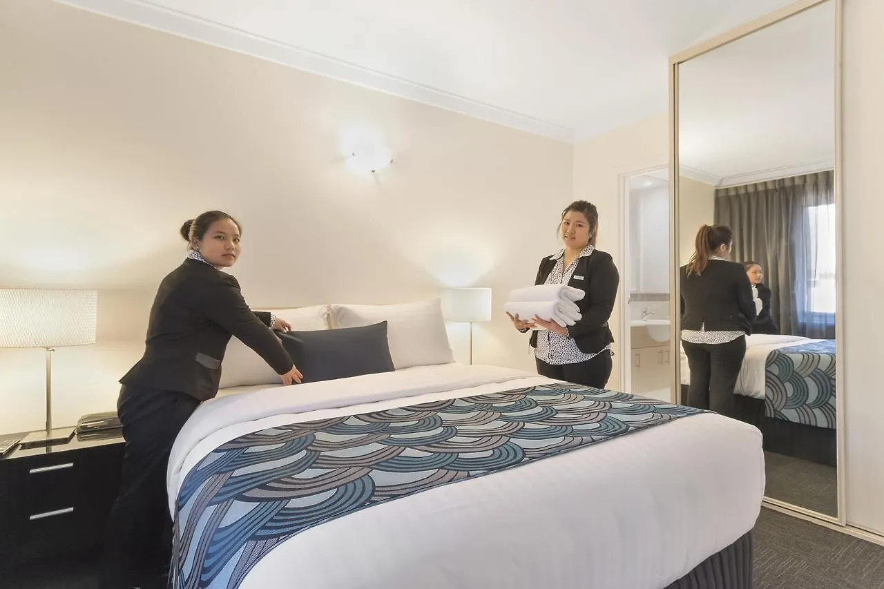 The Peninsula Riverside Serviced Apartments Perth 4*,