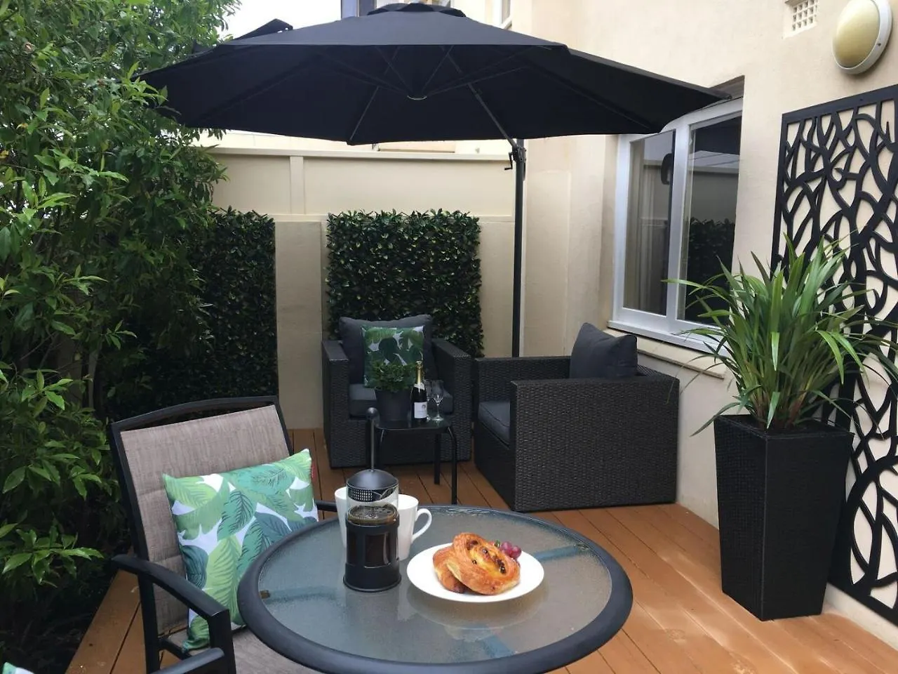 The Peninsula Riverside Serviced Apartments Perth
